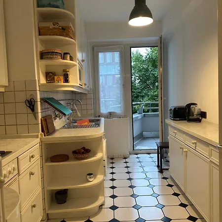 3 Bedroom Near Messe *