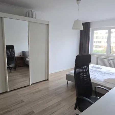 3 Br Near Messe Apartamento Düsseldorf