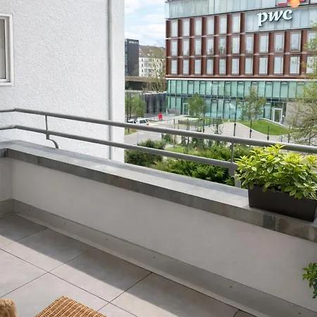 3 Bedroom Near Messe