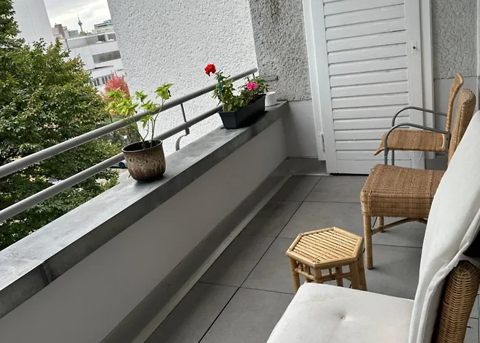 3 Bedroom Near Messe *