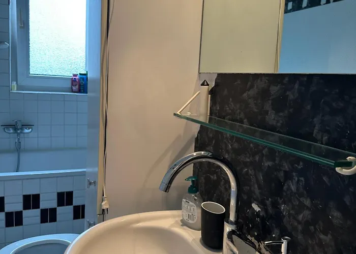 3 Br Near Messe Düsseldorf