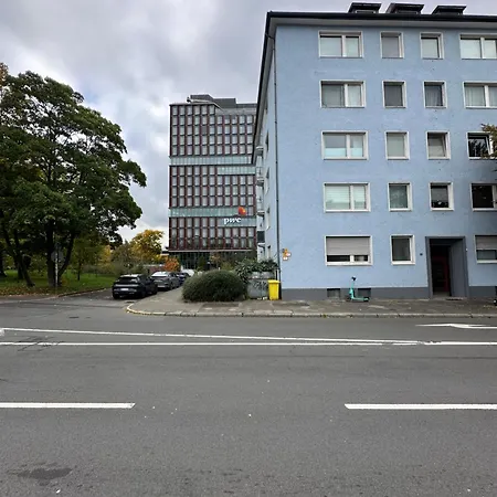 아파트 3 Bedroom Near Messe